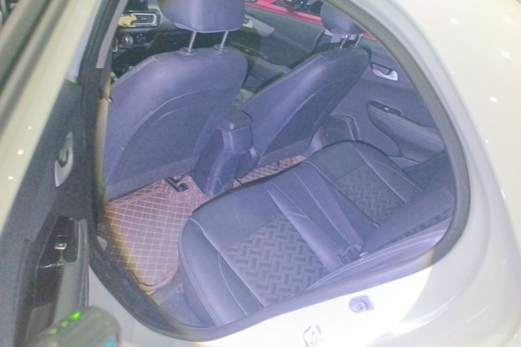 起亚 福瑞迪 2019款 1.6L 手动舒适版 国VI中控内饰21