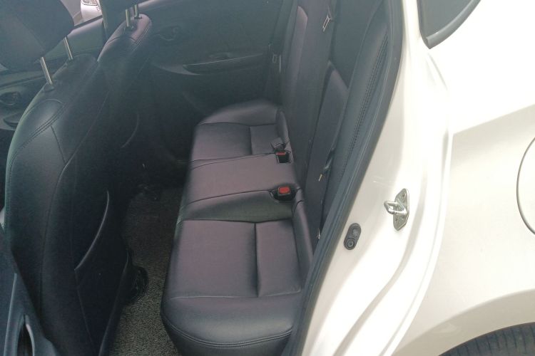 丰田 威驰 2019款 1.5L CVT创行版中控内饰7004