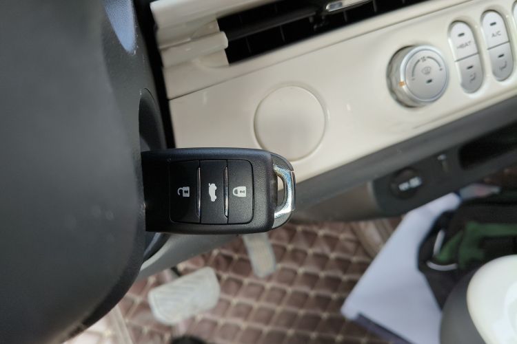 长安启源 长安Lumin 2022款 155km 清甜款中控内饰11