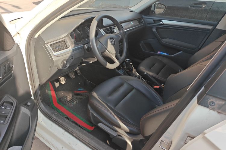 大众 宝来 2018款 1.5L 手动时尚型中控内饰20