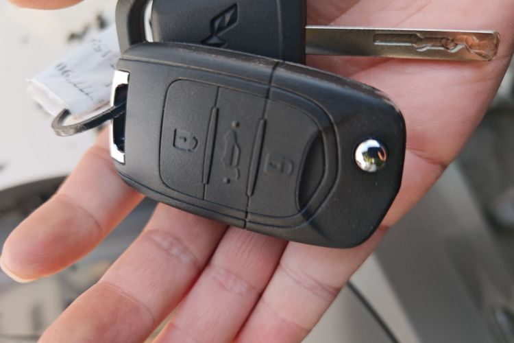 五菱汽车 宏光MINIEV 2024款 第三代 215km 青春版中控内饰11