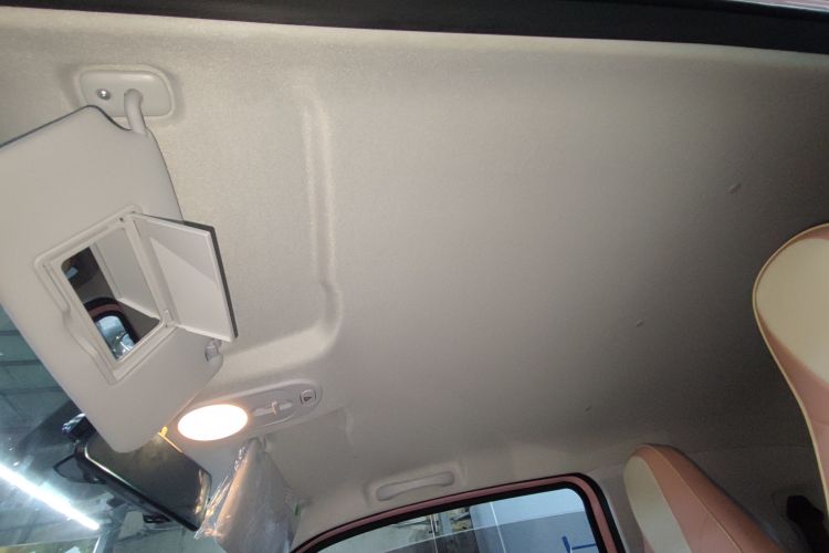 奔腾小马 2025款 222km 闪电马中控内饰22