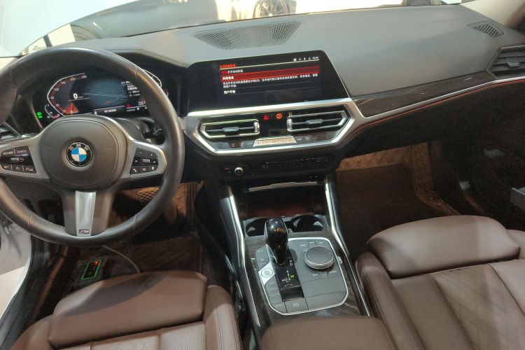 宝马3系 2022款 325Li M运动套装中控内饰16