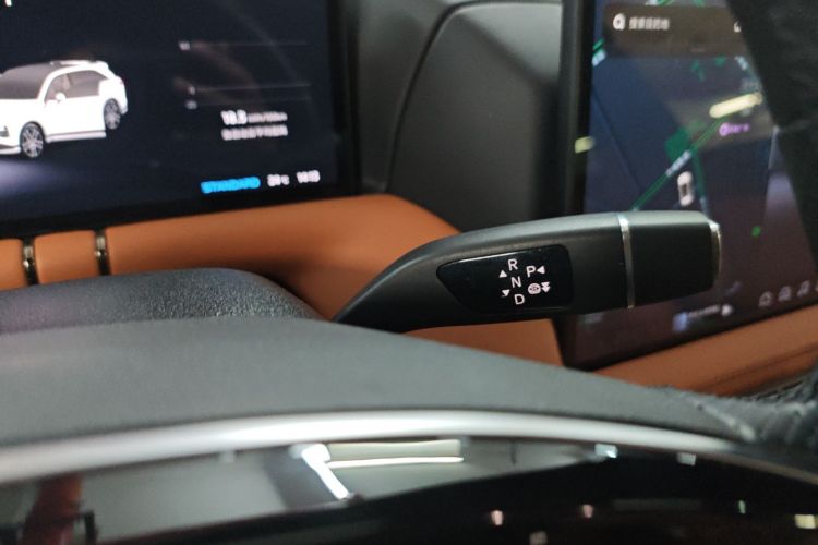 小鹏G9 2022款 702 Max局部细节18