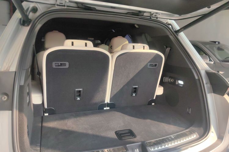 理想汽车 理想L8 2024款 Max局部细节23