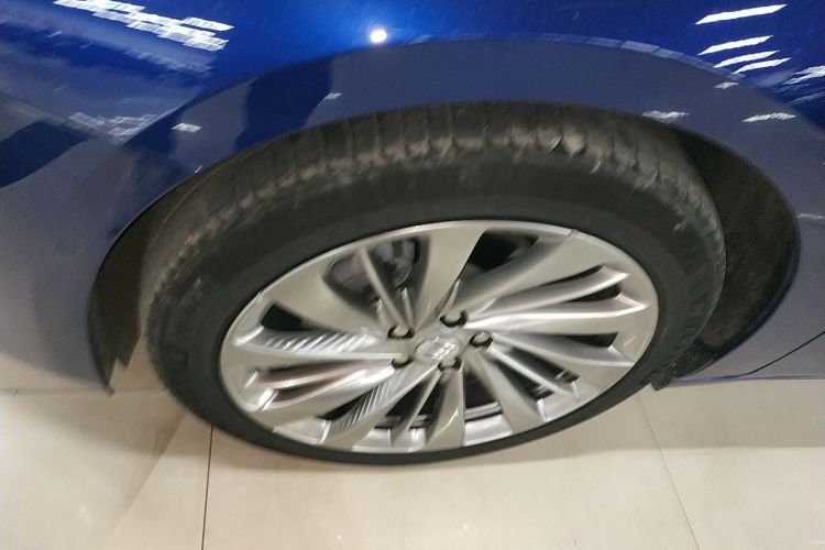 别克 君越 2023款 艾维亚版车身外观6004