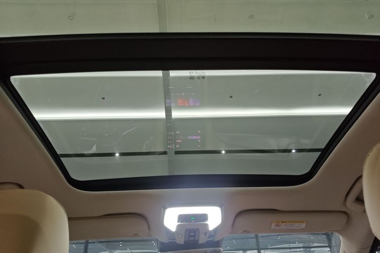 红旗H5 2023款 1.5T DCT智联旗韵版中控内饰22