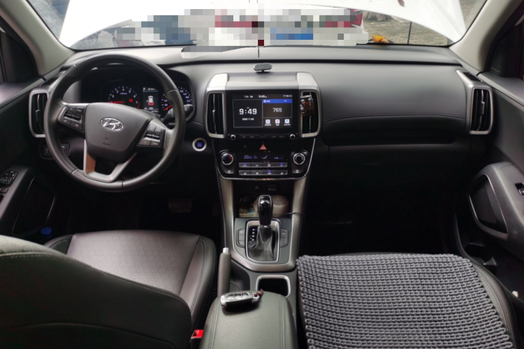 北京现代ix35 2018款 2.0L 自动两驱智勇·畅联版中控内饰7002