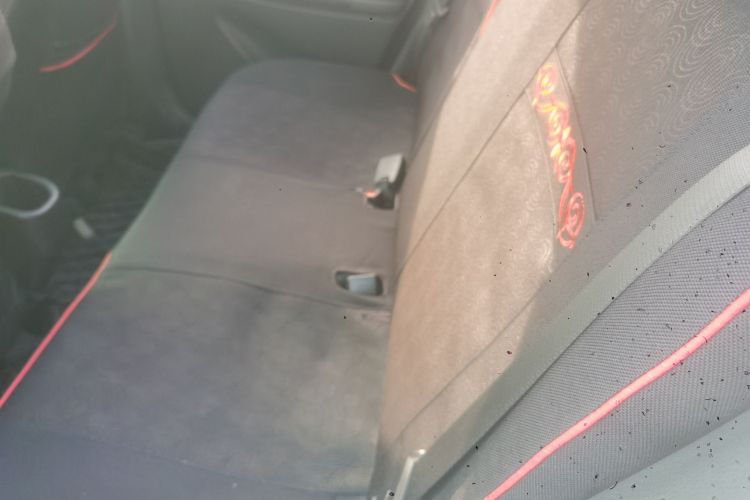 丰田 YARiS L 致炫 2019款 1.5E CVT魅动版 国VI中控内饰21