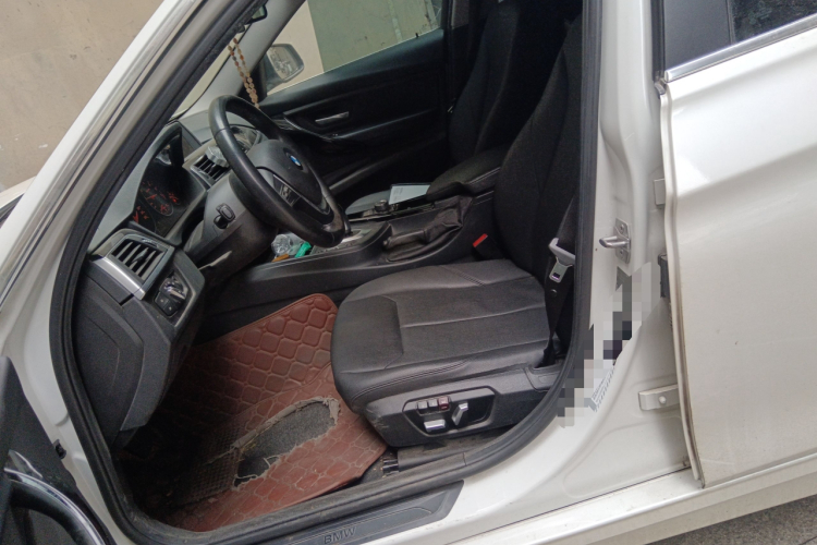 宝马3系 2017款 320Li xDrive 时尚型局部细节19