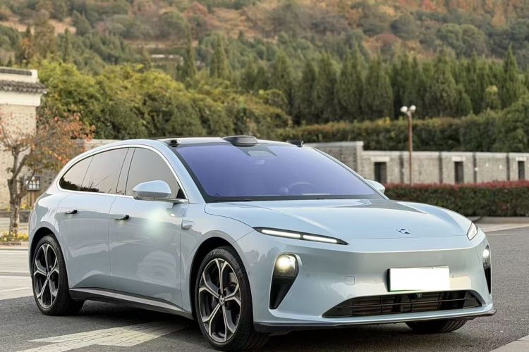 蔚来ET5T 2024款 75kWh Touring车身外观3