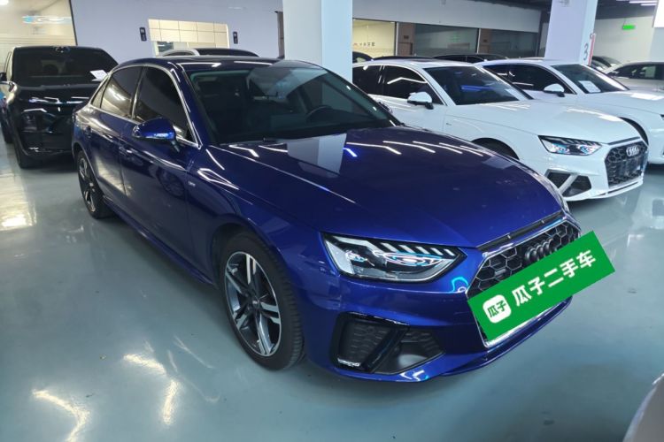奥迪A4L 2020款 40 TFSI 豪华动感型车身外观3