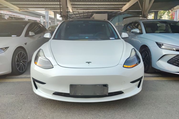 特斯拉 Model 3 2021款 标准续航后驱升级版 3D6车身外观2
