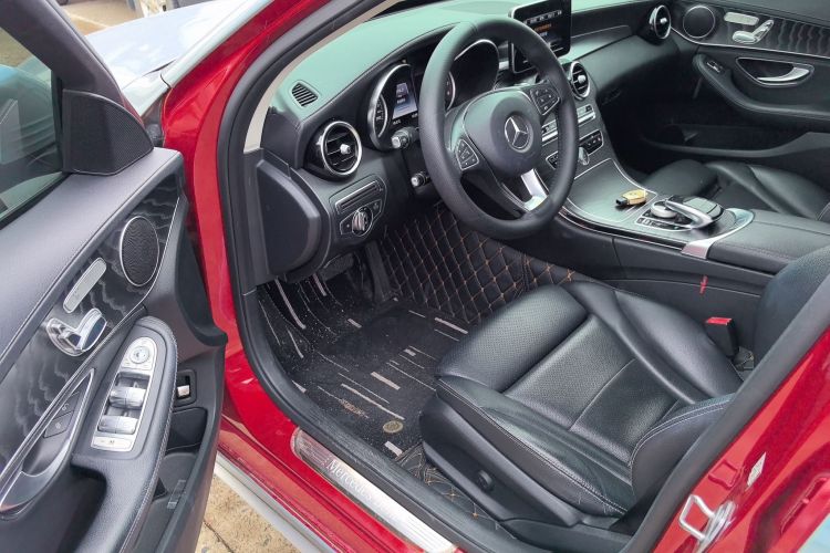 奔驰C级 2016款 C 200 L 运动型中控内饰20