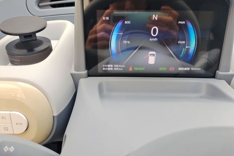 奔腾小马 2025款 222km 灵动马中控内饰15