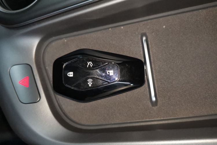 ARCFOX极狐 极狐 阿尔法T5(ARCFOX αT5) 2025款 520 PRO中控内饰7001