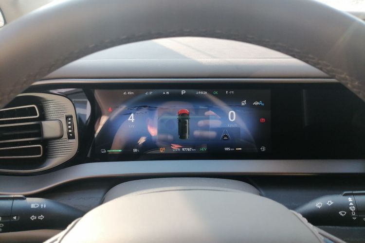 腾势D9 2022款 DM-i 970 四驱旗舰型中控内饰14