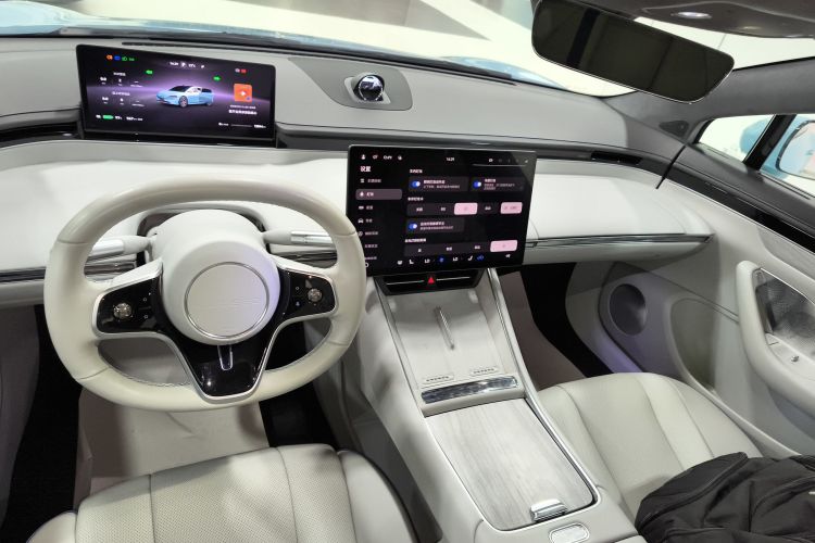 鸿蒙智行 智界S7 2024款 Ultra 四驱旗舰版中控内饰16