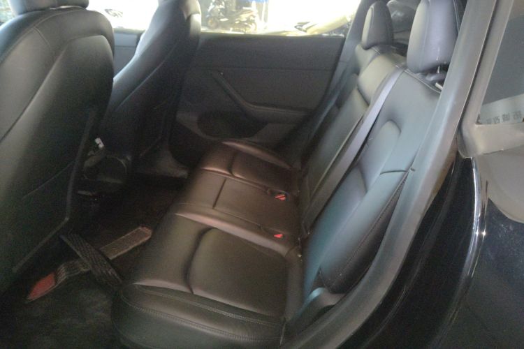 特斯拉 Model Y 2022款 后轮驱动版中控内饰7004