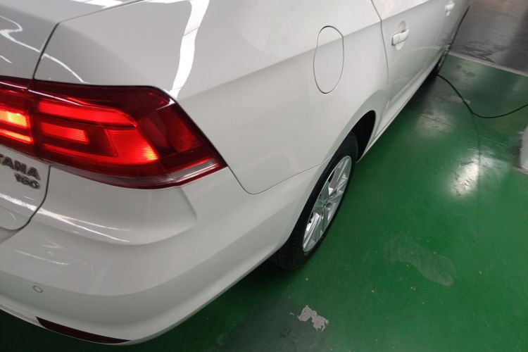 大众 桑塔纳 2016款 1.6L 自动舒适版车身外观9