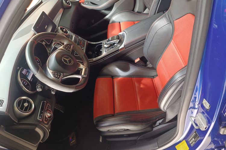 奔驰C级AMG 2015款 AMG C 63 S中控内饰19