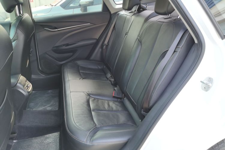 别克 英朗 2019款 18T 自动互联精英型 国VI中控内饰7004