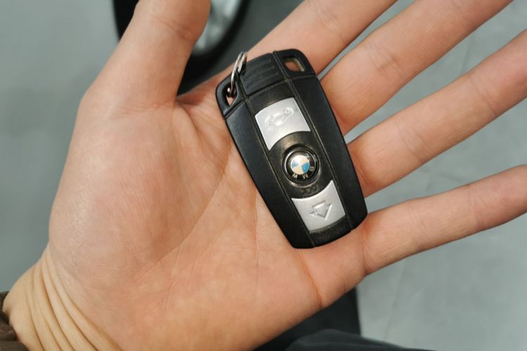 宝马X1 2015款 sDrive18i 时尚晋级版中控内饰11