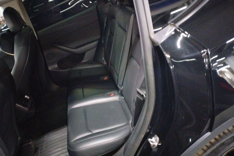 特斯拉 Model Y 2021款 标准续航后驱版中控内饰21