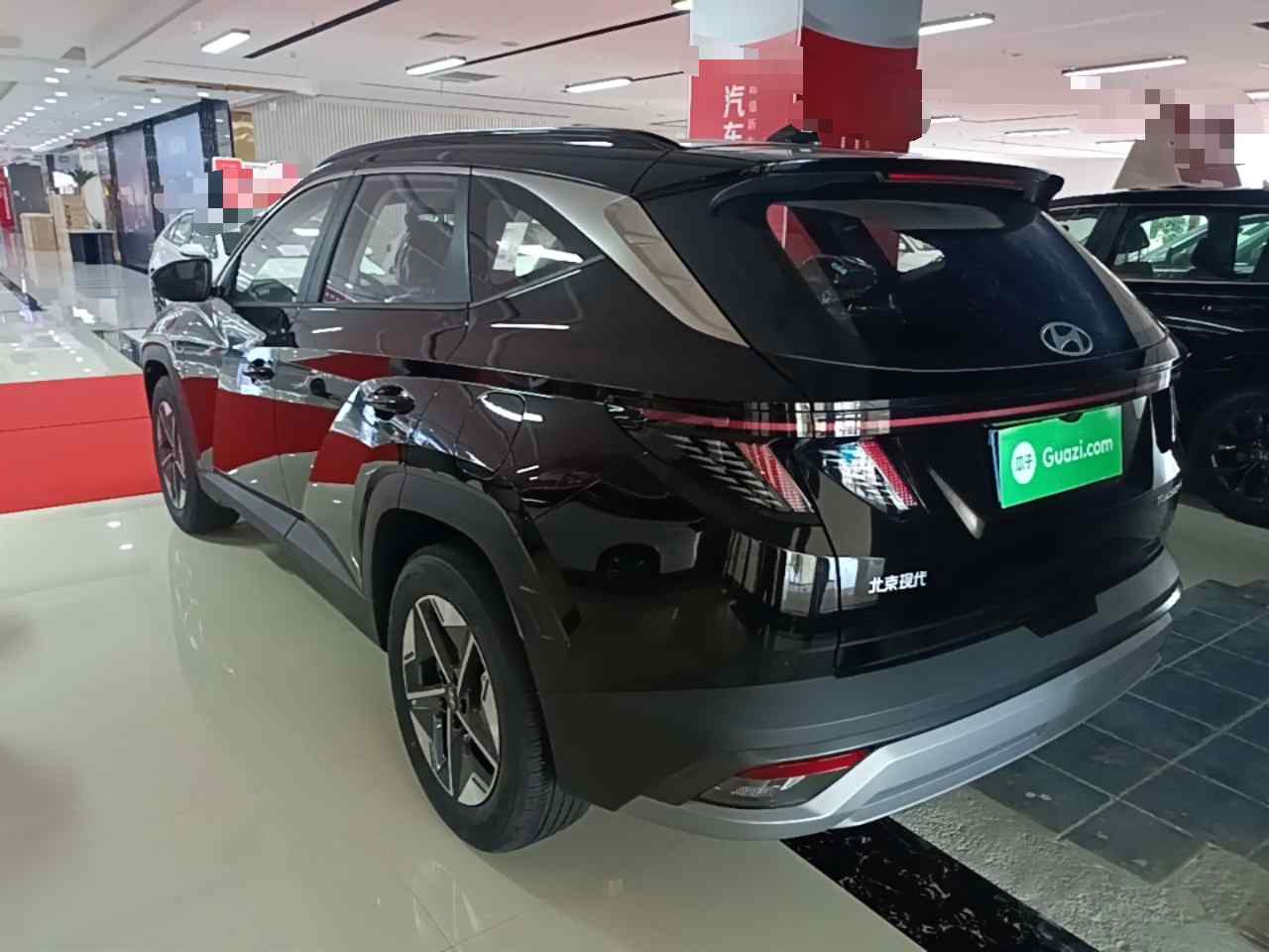 现代 2025款 途胜L 1.5T 精英版(3)