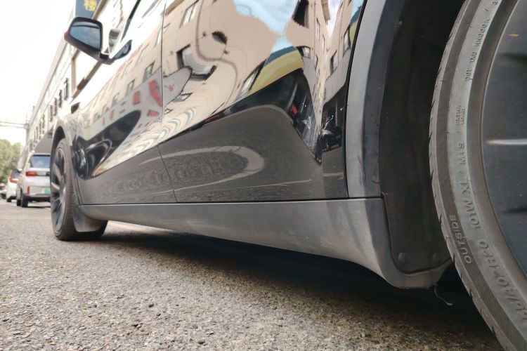 特斯拉 Model Y 2022款 改款 后轮驱动版局部细节9002