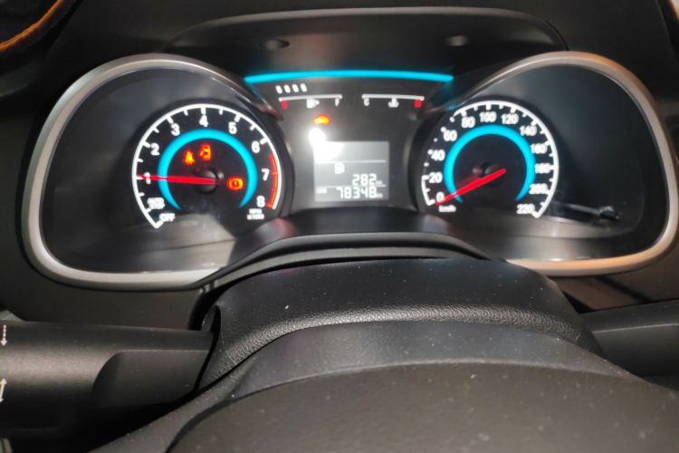 雪佛兰 科沃兹 2019款 320 手动欣悦版中控内饰15