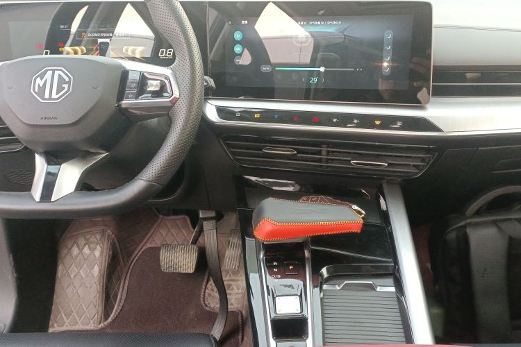 名爵 MG ONE 2022款 α-数智运动系列 1.5T 初创版中控内饰16