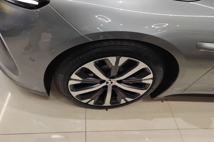 蔚来ET7 2024款 75kWh 行政版车身外观6007