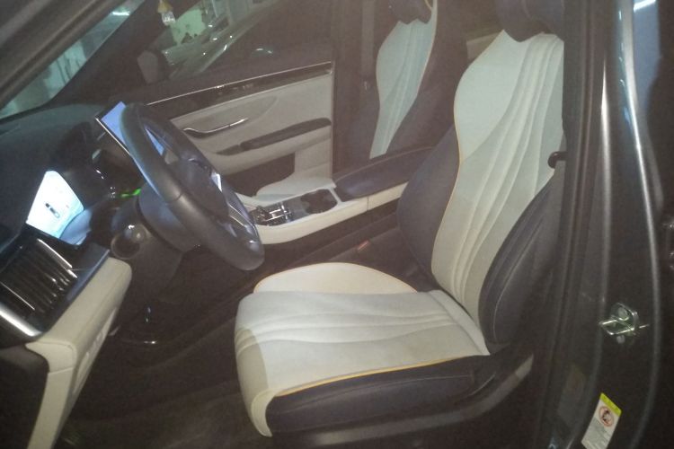 比亚迪 宋PLUS新能源 2023款 冠军版 DM-i 110KM 旗舰PLUS局部细节19