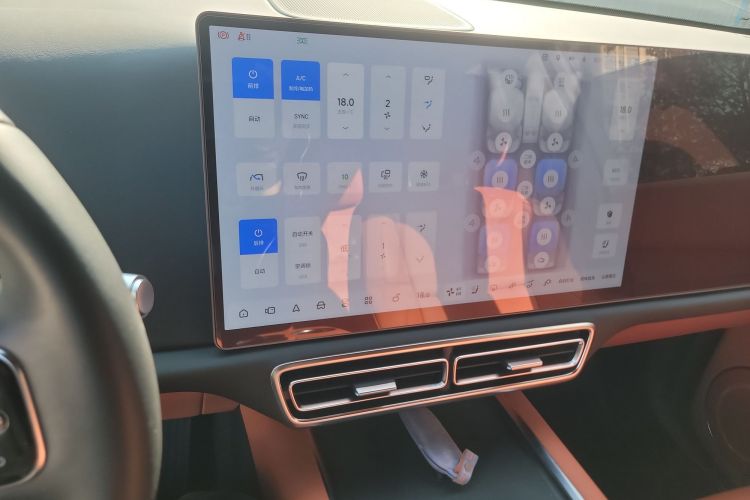 理想汽车 理想L9 2022款 Max中控内饰16