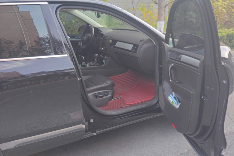 大众 途锐 2017款 3.0TSI 拓界版局部细节9005