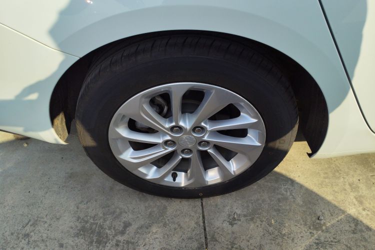 别克 威朗 2020款 15T 自动进取型车身外观6003