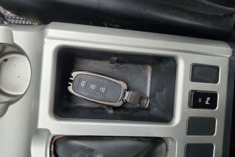 哈弗H6 2013款 升级版 1.5T 手动两驱精英型中控内饰11