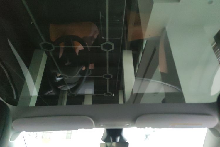 特斯拉 Model Y 2024款 长续航全轮驱动版局部细节22