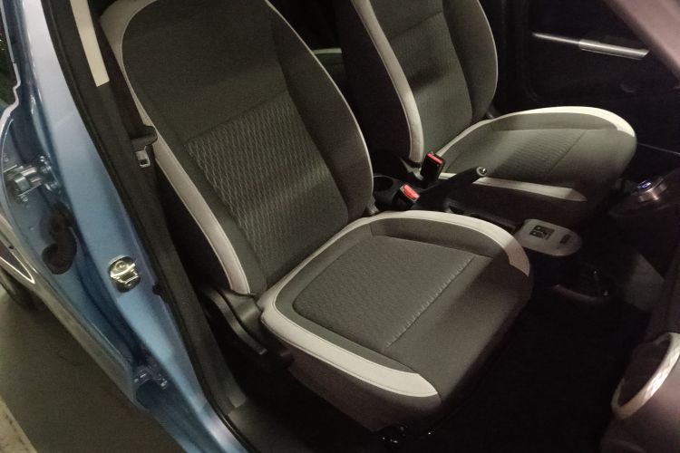 欧拉黑猫 2021款 301km 基础型局部细节41