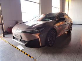 丰田bZ3 2023款 616km 长续航Premium