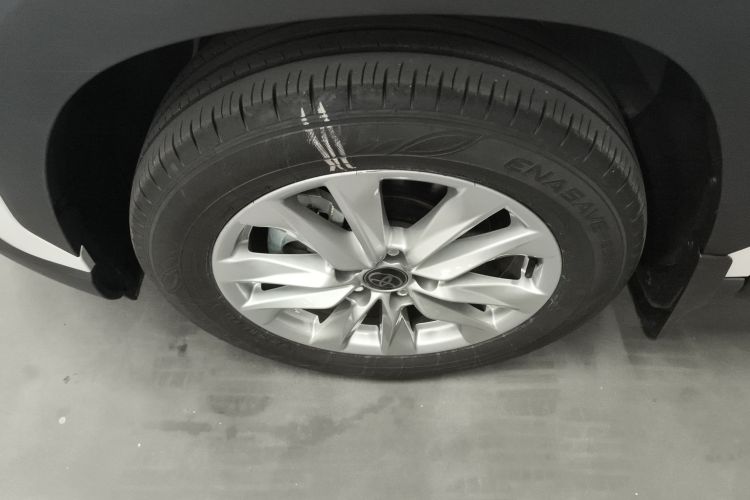 丰田 卡罗拉锐放 2024款 2.0L 先锋版车身外观6007