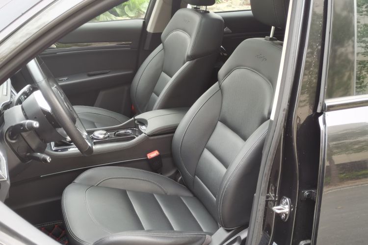 众泰T600 Coupe 2017款 1.5T 自动尊享型中控内饰19