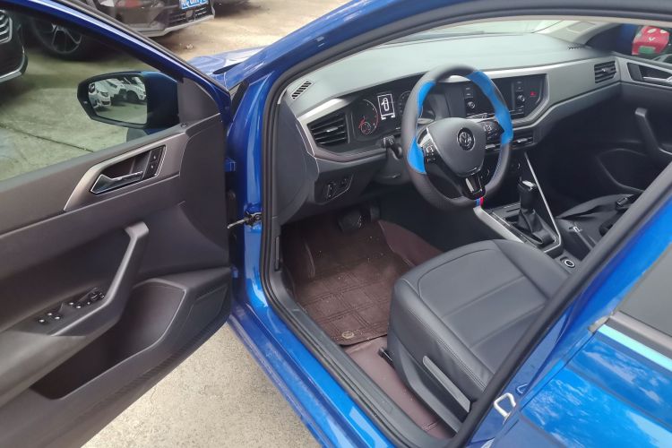 大众 Polo 2019款 Plus 1.5L 自动全景乐享版中控内饰20