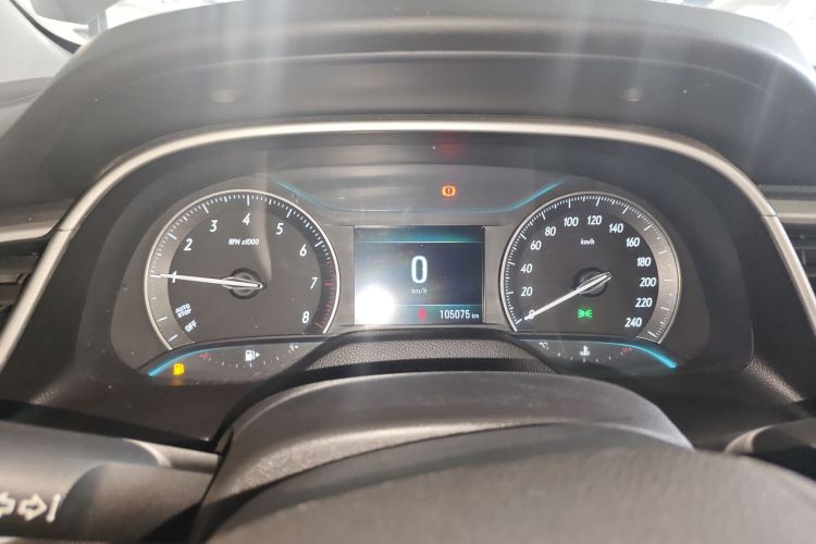 别克 阅朗 2018款 18T 自动旗舰型中控内饰14