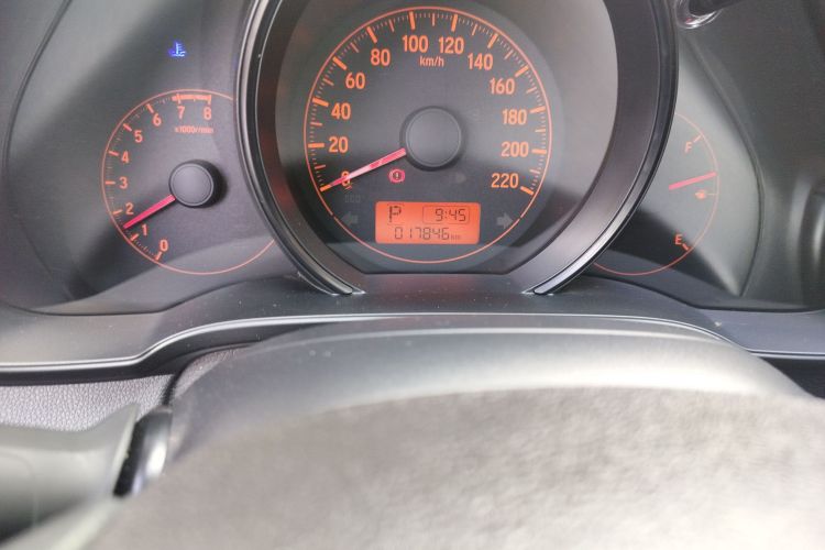 本田 飞度 2018款 1.5L CVT舒适天窗版中控内饰15