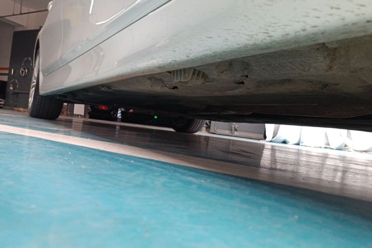 宝马5系 2014款 525Li 豪华设计套装局部细节9001