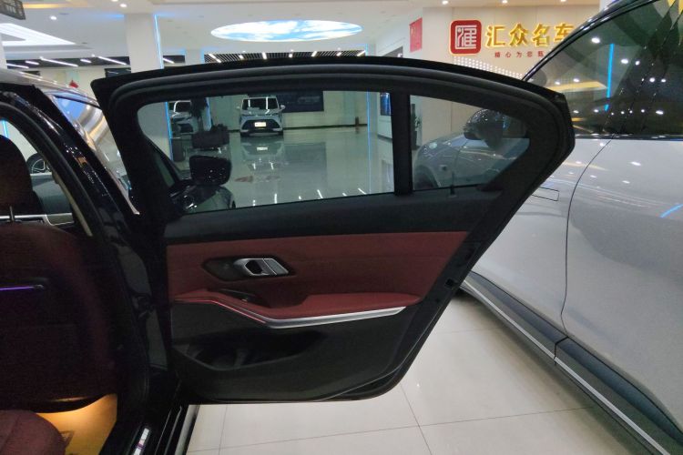 宝马3系 2022款 325Li M运动曜夜套装中控内饰7006
