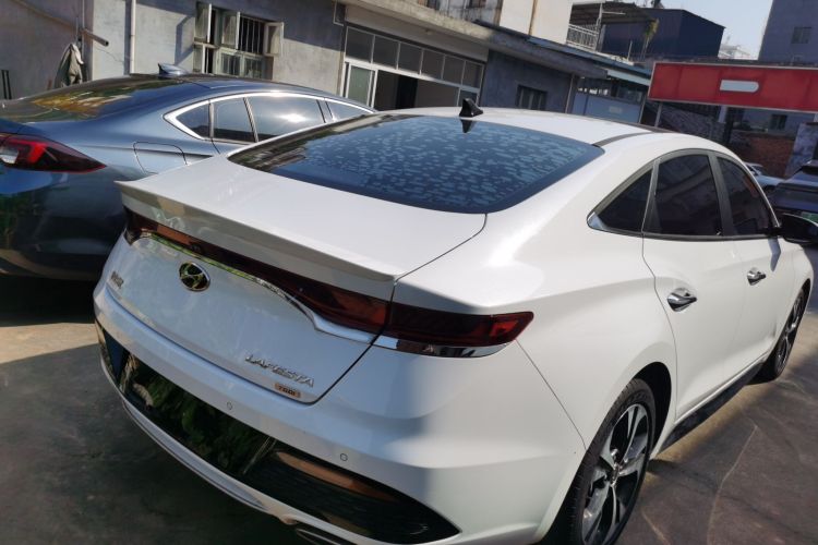 现代 菲斯塔 2021款 280TGDi DLX豪华版车身外观7