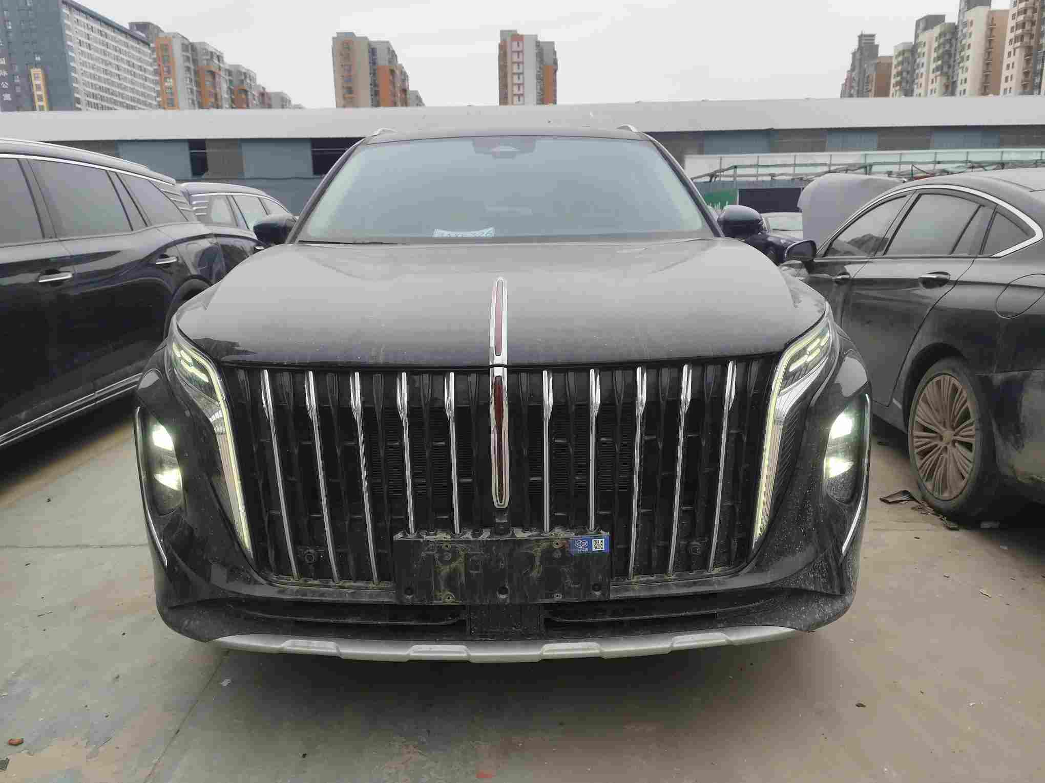 郑州二手红旗HS7 PHEV 2024款，新手练手能有多透明？